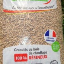 Pellet Zenith, dalle conifiere di Francia, le recensioni